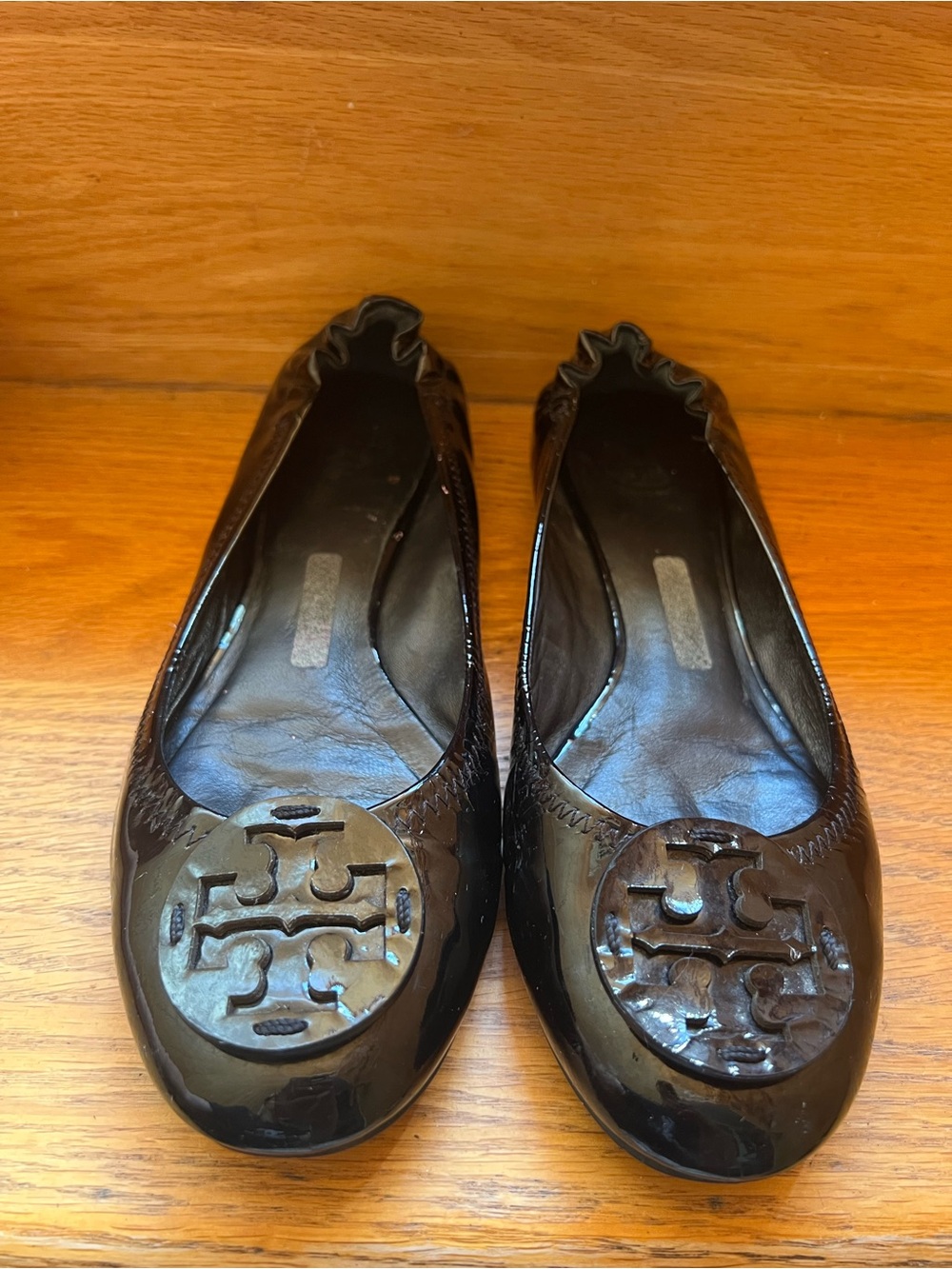 Tory Burch -Black Patent Leather Logo Ballet Flats